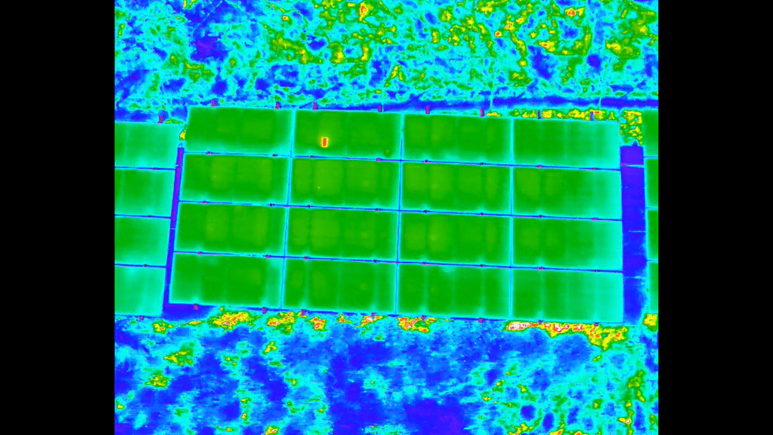 Wykrywanie usterek instalacji fotowoltaicznej dronem – kontrola paneli PV